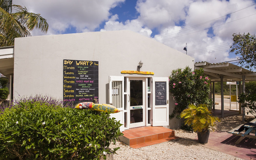 Caribbean Club Bonaire Aparthotel Exterior photo